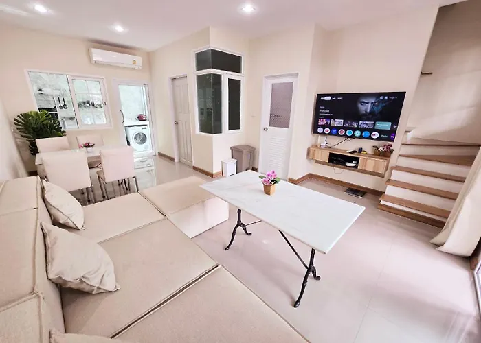Garden House For 10 Guests Near Safari World With Pool Access *